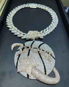 Colgante circular de moissanita VVS con incrustaciones de circonitas, estilo HipHop, con inicial, letra, letra inicial del nombre, de plata 925, con dije de estrella bicolor - Product Image 5