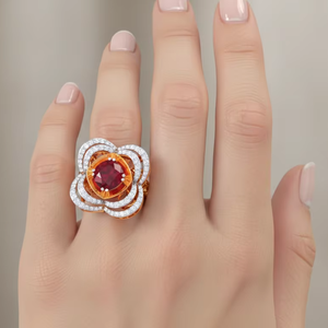 แหวนค็อกเทลรูปดอกไม้ประดับทองคำหรูหราและเพชรสำหรับผู้หญิง ของขวัญเครื่องประดับชั้นดี - Product Image 3