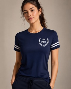 เสื้อยืดผู้หญิงน้ำหนักเบา สวมใส่สบาย เหมาะสำหรับออกกำลังกายและลำลอง ผลิตจากผ้าระบายอากาศได้ดี สวมใส่สบายและทันสมัย เหมาะกับการใช้งานในชีวิตประจำวัน - Product Image 1