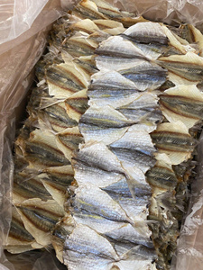 Poisson jaune séché très demandé, idéal pour les rayonnages des supermarchés et les plateformes e-commerce recherchant des spécialités asiatiques authentiques - Product Image 5
