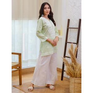 TOP DE TRABAJO BORDADO CHANDERI DE DISEÑADOR con PALAZZO LIGHT VERDE MENTA BLANCO - Product Image 1