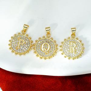 Delicados Dijes Redondos con Iniciales de 26 Letras, Dijes Personalizados con Incrustaciones, Colgante de Moneda Chapado en Oro de 18K, Dijes de Alfabeto para Hacer Joyas y Collares - Product Image 5