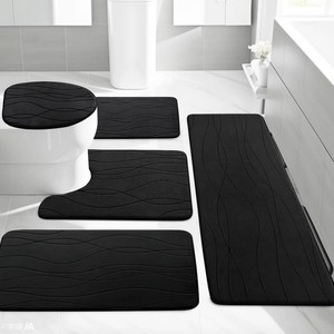 Ensemble de tapis de bain en mousse à mémoire de forme noire moderne, 4 pièces, antidérapant, rectangulaire, design abstrait en relief, pour la salle de bain à domicile - Product Image 1