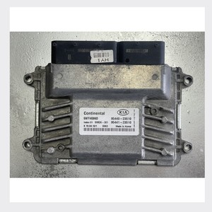 ใช้ได้กับคอมพิวเตอร์เครื่องยนต์ KIA ECU ECM Continental 95440-23510 SIM2K-301 ชุดควบคุม (ECU) โดย - Product Image 2