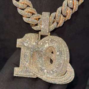 Colgante Personalizado de Letra Inicial en Plata 925 con Incrustaciones de Moissanita, Estilo Hip Hop 3D para Hombre - Product Image 2