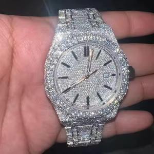 Montre en acier inoxydable de qualité supérieure, tendance, avec diamants Moissanite, style Hip Hop, pour hommes et femmes. Disponible dans le monde entier. - Product Image 1