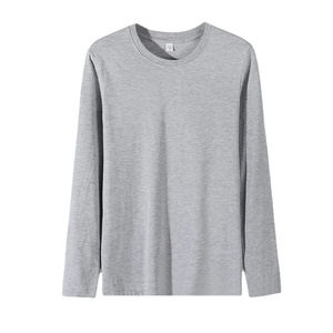 Camiseta Champion Heritage con Logotipo Personalizado, Camiseta de Manga Larga Oversize Unisex con Cuello Redondo - Product Image 2