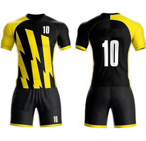 Maillots de football et maillots de soccer fabriqués au Pakistan, kits de maillots de club de football de saison, logo, maillots de soccer de qualité supérieure, vente en gros - Product Image 1