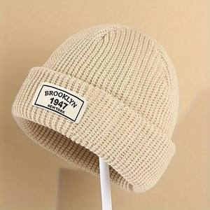 Bonnet brodé Brooklyn 1947 pour homme – Bonnet tricoté décontracté d'hiver en acrylique blanc – Couvre-chef chaud - Product Image 4