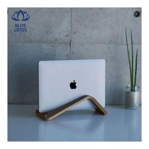 Support pour ordinateur portable de haute qualité, portable, pour la configuration de bureau et les voyages, améliore le confort et augmente l'efficacité 2026 - Product Image 1