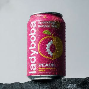 Jus de fruits pétillant saveur pêche avec perles de boba, canette 310ml, à secouer avant de consommer - Product Image 3