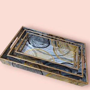 Plateaux de service carrés en bois de haute qualité avec poignées pour le petit-déjeuner au lit, le déjeuner, les dîners, les fêtes, plateau à thé rétro en émail - Product Image 1