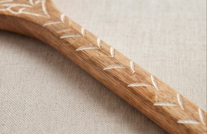 Ensemble de cuillères de service en bois faites à la main avec un design bohème sculpté, couverts réutilisables pour le camping, l'hôtellerie et la restauration - Product Image 2