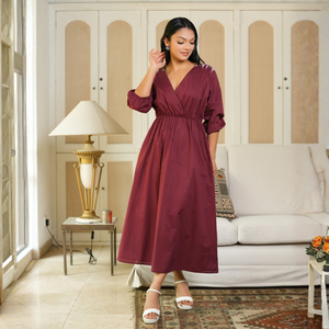 Elegante Vestido Midi Bordado Color Granate para Mujer - Product Image 1