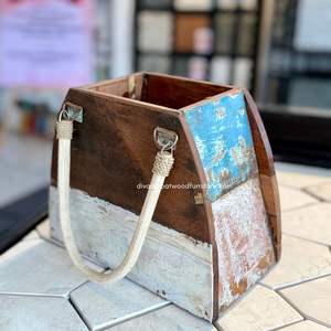 Jardinières / Sacs à fleurs en bois de bateau recyclé couleur naturelle pour la maison, le jardin et l'extérieur, décoration, pot de fleurs pyramidal en rotin/Mendong, petit modèle - Product Image 5