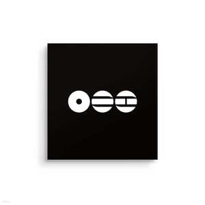 [EN STOCK] BTS-ARIRANG Set de CD en Caja de Plástico con Diseño de Camiseta Coreana - Product Image 1
