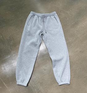 Pantalon de jogging épais personnalisé en gros, fabricant OEM, fournisseur, molleton de coton 300 GSM, pantalon de survêtement vierge, pantalon en vrac - Product Image 1