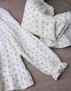 Conjunto de pijama floral de 2 piezas para mujer, cuello cuadrado, manga larga, dobladillo con volantes, conjunto holgado para estar en casa, para todas las estaciones, ropa de dormir para mujer - Product Image 3