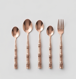Elegante Juego de Cubiertos en Oro Rosa con Diseño de Bambú, Apto para Lavavajillas, Ideal para Vajilla de Boda - Product Image 1