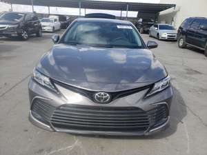 Auto usado en venta, Toyota Camry LE22 2023 (Auto con accidentes, precio accesible) - Product Image 1