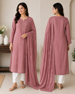 Kurti ethnique rose poudré brodé à la main Chikankari pour femme, coupe droite, motif floral exclusif - Product Image 4