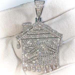 จี้เพชรโมอิสซาไนต์คุณภาพสูง ดีไซน์สร้างสรรค์ สไตล์ฮิปฮอป เงินแท้ประดับเพชรโมอิสซาไนต์ VVS ระยิบระยับ แบบ Trap House - Product Image 5