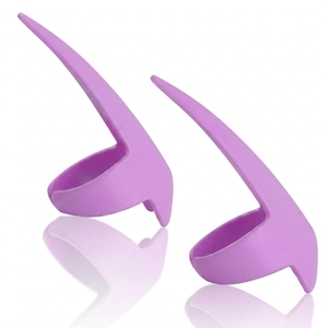 Wholesale Hair Parting Finger Ring Tool Hair Extension Separator Easy Nail Finger Sectioning Tool for Hair Styling Application - Product Image 1