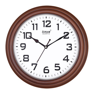 Horloge de bureau moderne de haute qualité avec mouvement silencieux et grands chiffres pour une lecture facile sur le mur, disponible à la vente - Product Image 1