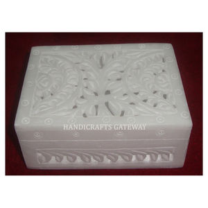 Boîtes à bijoux en marbre blanc de qualité supérieure avec une finition fine et une surface lisse et brillante, forme rectangulaire, sculpture florale - Product Image 2