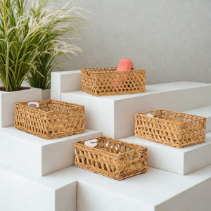 Panier en jacinthe d'eau naturelle, artisanal rustique, organisateur de rangement, décoration écologique tendance pour la maison, exporté dans le monde entier, marque Viet Anh - Product Image 1