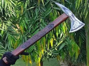 ขวานโทมาฮอว์ก ZA DAMASCUS MAKERS ใบมีดเหล็กกล้าคาร์บอนตีขึ้นรูป 5 คมตัด ด้ามไม้ ขวานเอาตัวรอดสำหรับตัดต้นไม้ - Product Image 4