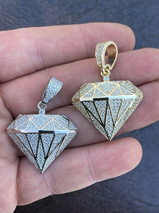 จี้เพชรโมอิสซาไนต์ทรงกลมสีใสแบบไอซ์คัท สไตล์ฮิปฮอป ชุบโรเดียม รูปทรงเพชร เงินแท้ 925 - Product Image 3