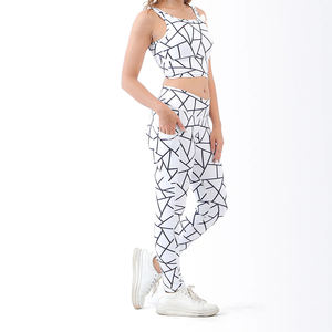 Ensembles Sportifs Tendance : Soutien-Gorge de Sport et Leggings Taille Haute Sans Coutures pour Femme – Tenue de Yoga et Fitness - Product Image 4