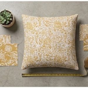 Coussin carré en coton brodé floral, style bohème, housse amovible et lavable, best-seller, en vente - Product Image 4