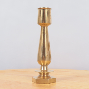 Photophore vintage en laiton massif, support décoratif pour bougie conique, bougeoir classique en laiton, style antique pour table - Product Image 1