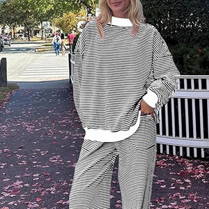 Sudaderas con capucha para mujer al por mayor, sudaderas extragrandes con cuello simulado, sudaderas con capucha de manga larga de algodón y forro polar para mujer - Product Image 2