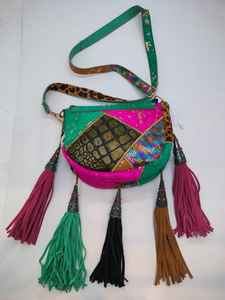 กระเป๋าสะพายข้างทันสมัยทนทานสำหรับผู้หญิง กระเป๋าสะพายไหล่แบบลำลอง น้ำหนักเบา สำหรับเดินทางทุกวัน กระเป๋าใส่ของกลางแจ้งพร้อมซิปปิดกันน้ำ - Product Image 2