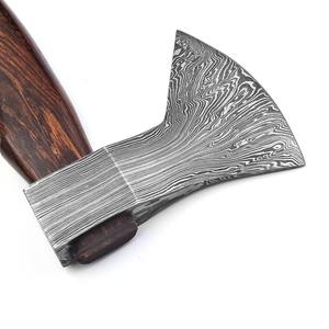 Hache de camping en acier Damas forgé à la main, manche en bois de palissandre, hache barbue viking, outil de survie en plein air, outil de bushcraft, cadeau pour homme - Product Image 4