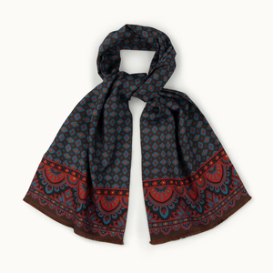 Bufandas cuadradas personalizadas Material ligero Ideal para promociones de marca Accesorios de moda con estilo - Product Image 1