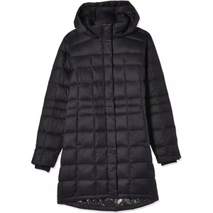 Manteau matelassé réversible noir long imperméable avec capuche et fermeture éclair pour homme - Product Image 1