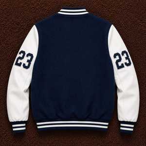 แจ็คเก็ตวาร์ซิตี้แบบสองสีสั่งทำพิเศษ สีน้ำเงินขาว แจ็คเก็ตเบสบอลแบบ Letterman ปักลายปะติด กระดุมแป๊ก สตรีทแวร์ แจ็คเก็ตบอมเบอร์ - Product Image 2