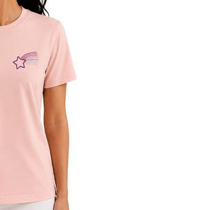 เสื้อยืดลำลองผู้หญิงสีชมพูพิมพ์ลายดาว ออกแบบโลโก้ได้ตามต้องการ แขนสั้น คอกลม แฟชั่นทันสมัยสำหรับฤดูร้อน - Product Image 4