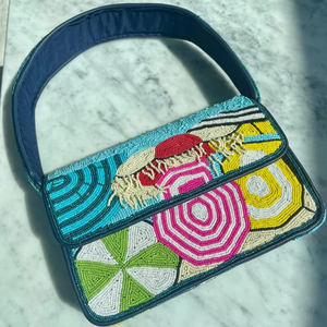 Bolso de mano de mujer con diseño de concha tejida, elegante bolso de playa con cadena de cuentas, bolso de noche para viajes de verano y fiestas en la playa. - Product Image 1