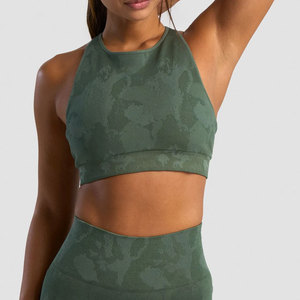 Haut de yoga pour femme à col rond, coupe ajustée, respirant, avec coussinets amovibles, design côtelé au bas, pour la course en extérieur et les activités décontractées, avec impression par sublimation - Product Image 6