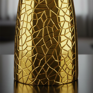Florero de Metal Dorado Radiante Lleno de un Hermoso Ramo Floral Blanco, Pieza Decorativa Elegante y Moderna para el Hogar y Bodas - Product Image 5