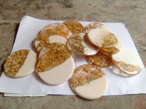 Juego de 4 posavasos de resina personalizables - Diseño de piedra para decoración de mesas de cerveza, té y café, tapetes y almohadillas de la India en oferta - Product Image 4