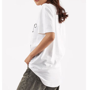 Camiseta de Mujer Ligera de Algodón con Diseño Elegante y Cómoda para Uso Diario - Product Image 2