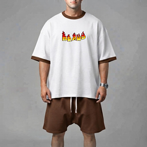 Conjunto deportivo de secado rápido OEM, transpirable, de manga corta, cómodo, de dos tonos, camiseta y pantalones cortos de corte holgado, chándal para hombre. - Product Image 4