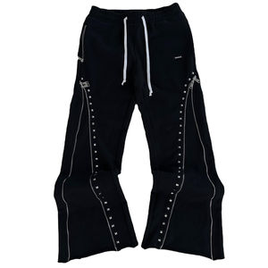 Conjunto de Sudadera con Capucha y Pantalones Acampanados de Alta Calidad para Hombre, Estilo Hip Hop, con Triple Cremallera y Remaches, para Invierno, 100% Personalizable - Product Image 4