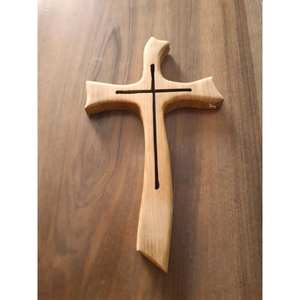 Croix en bois à finition naturelle pour la prière, panneau mural pour la réflexion spirituelle - Product Image 4